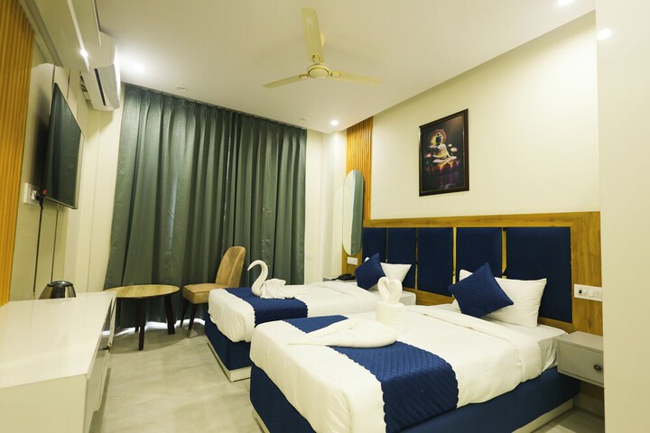 Room 20 of 27