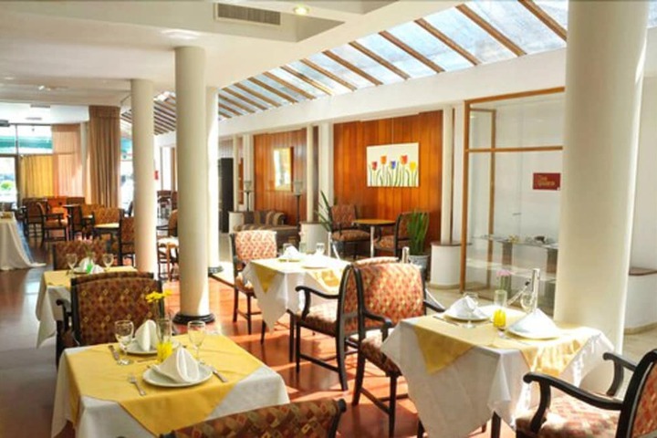 Dining Photos