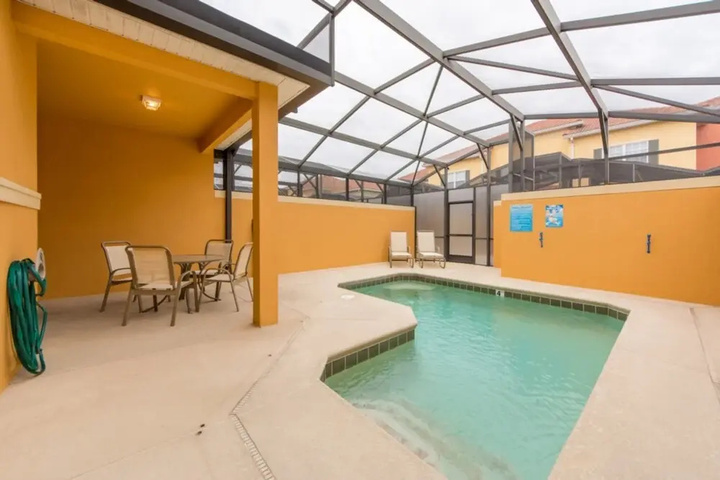 Pool 16 of 32