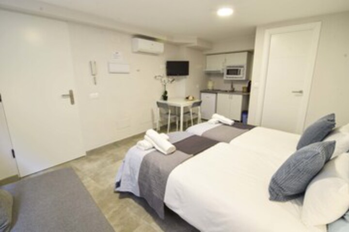 Room 32 of 72