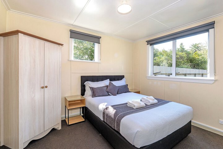 Room 3 of 72