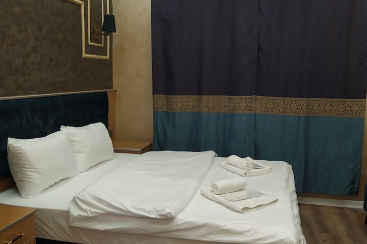 Room 19 of 111