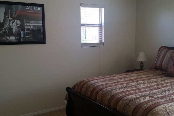 Room 5 of 34
