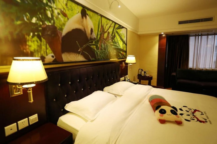 Room 2 of 11
