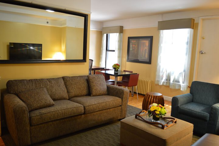 Best Western Plus Hospitality House New York | Bookonline.com