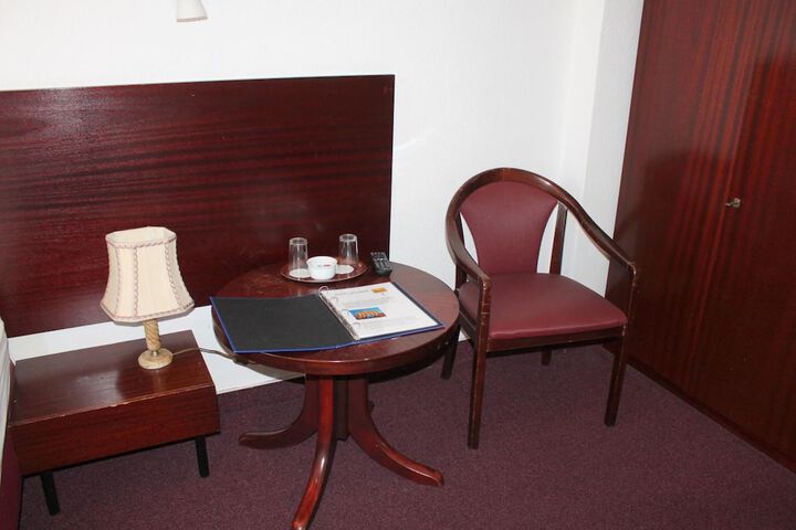 Room 30 of 51