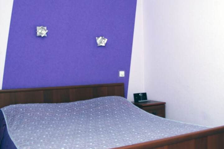 Room 10 of 53