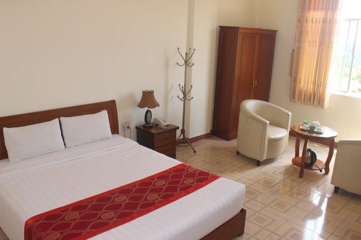 Room 9 of 44