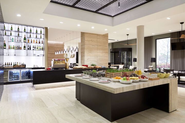 Dining Photos
