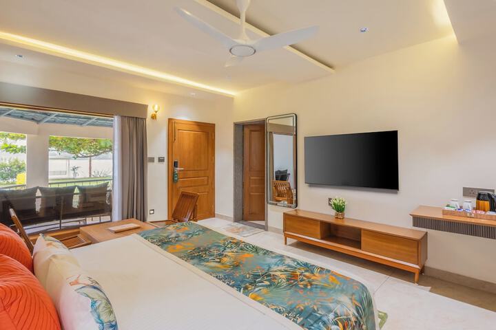 Room 18 of 73