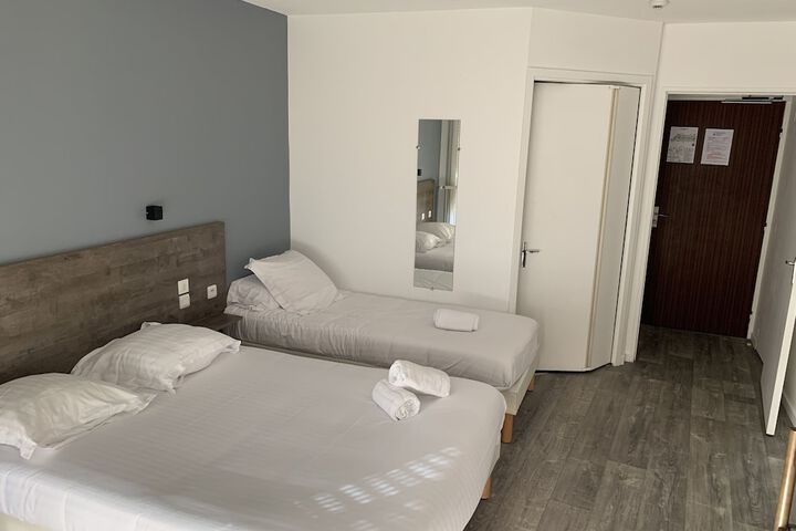 Room 7 of 20