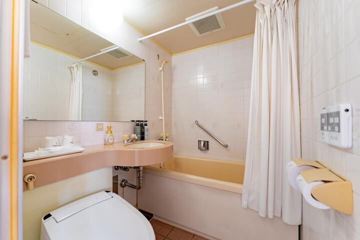 Bath Interior