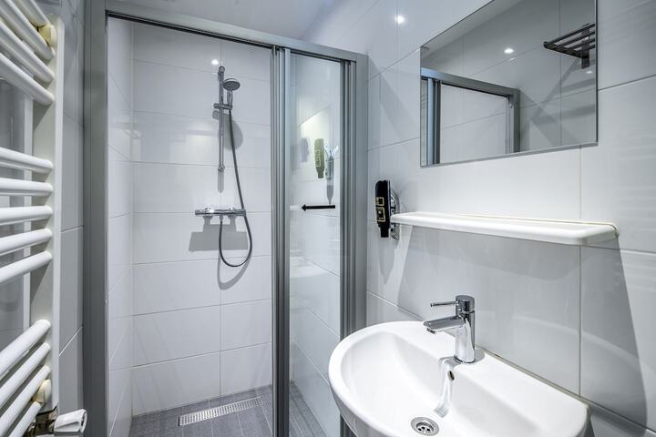 Bath Interior