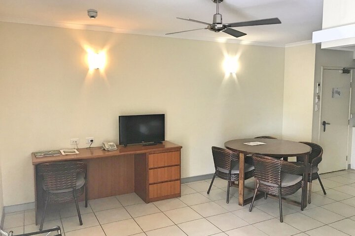 Room 9 of 30