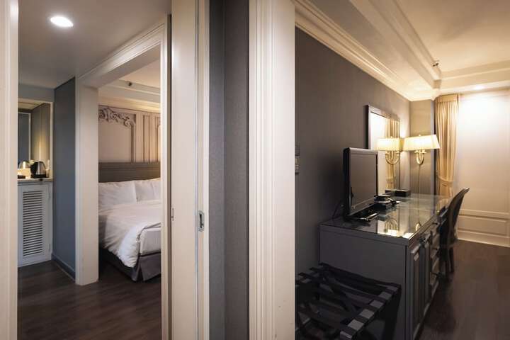 Room 21 of 65
