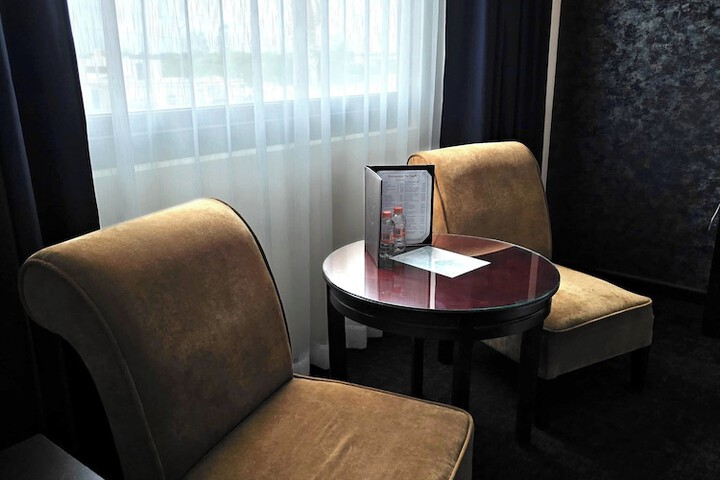 Room 17 of 74