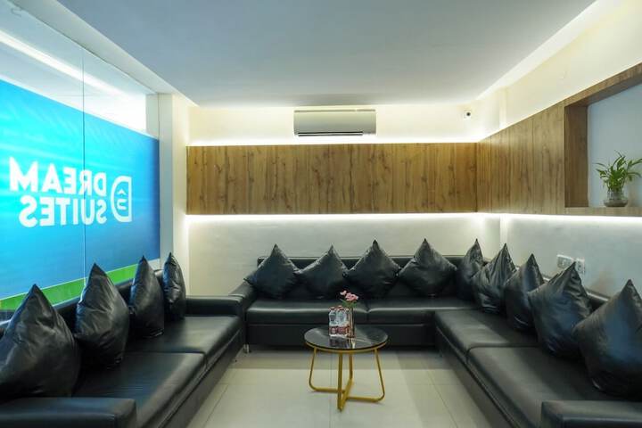 Room 11 of 22