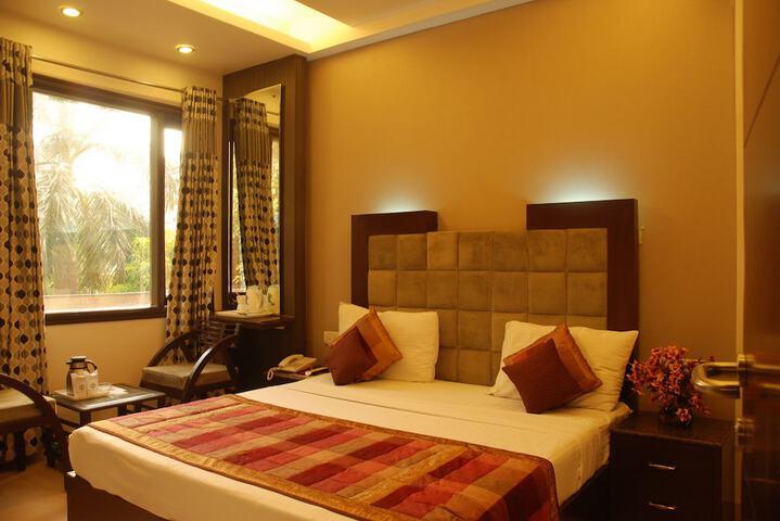 Room 20 of 31