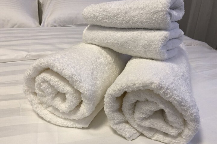 Room 4 of 44