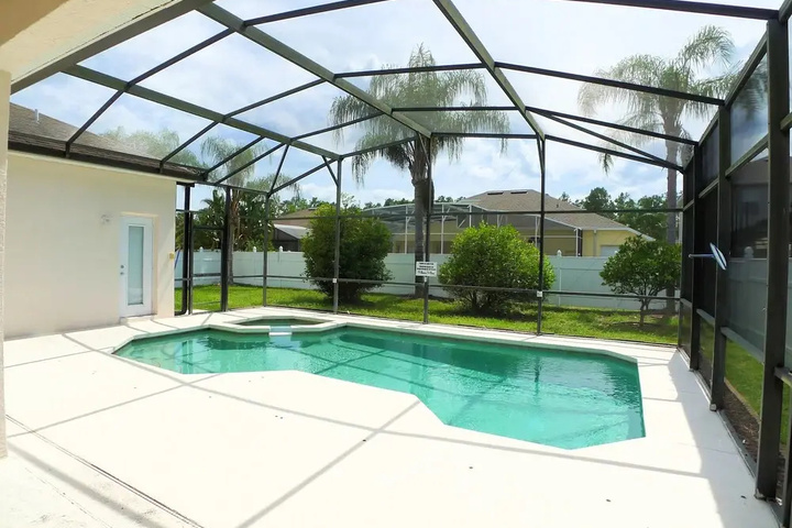 Pool 12 of 16
