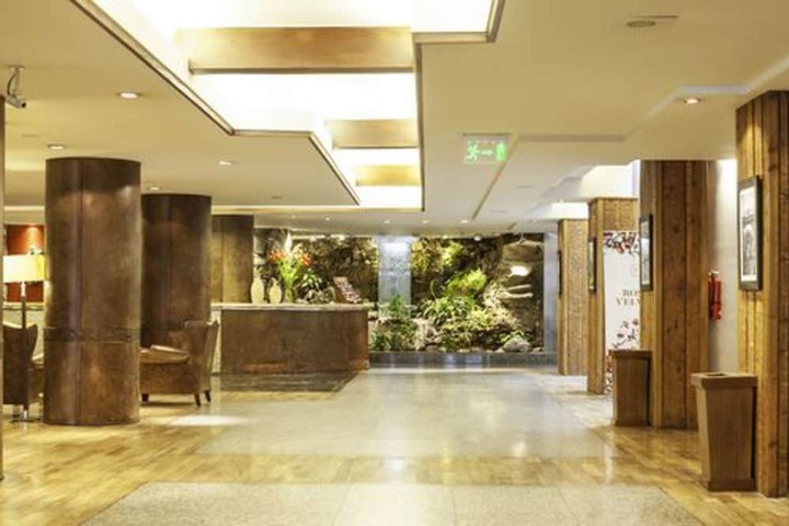 Hotel Lobby