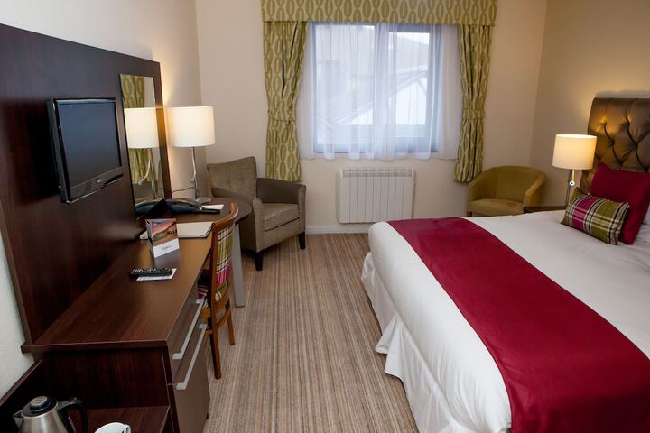 Room 6 of 39
