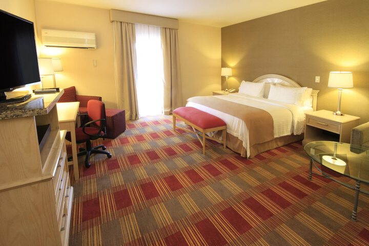 Room 3 of 44