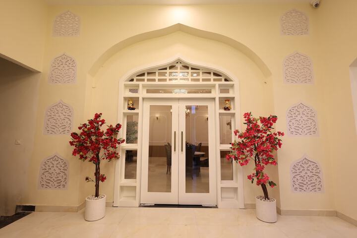 Ballroom/Hall 54 of 58
