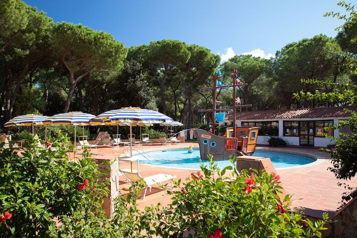 Pool Hotel