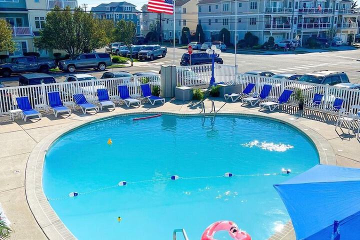 Photo of Chateau Bleu Pool