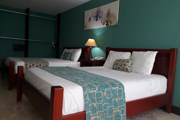 Room 5 of 37