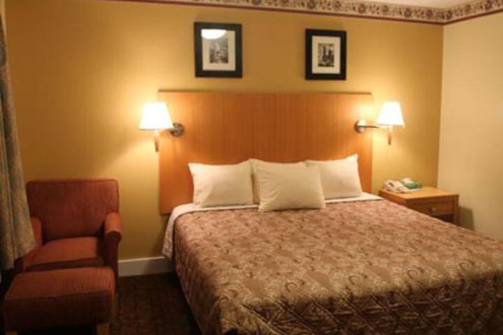 Standard | King Bed (1 of 8)