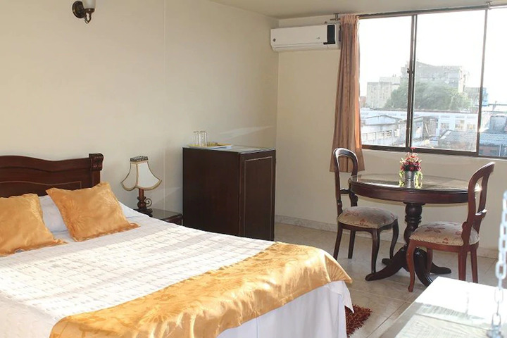 Room 2 of 6