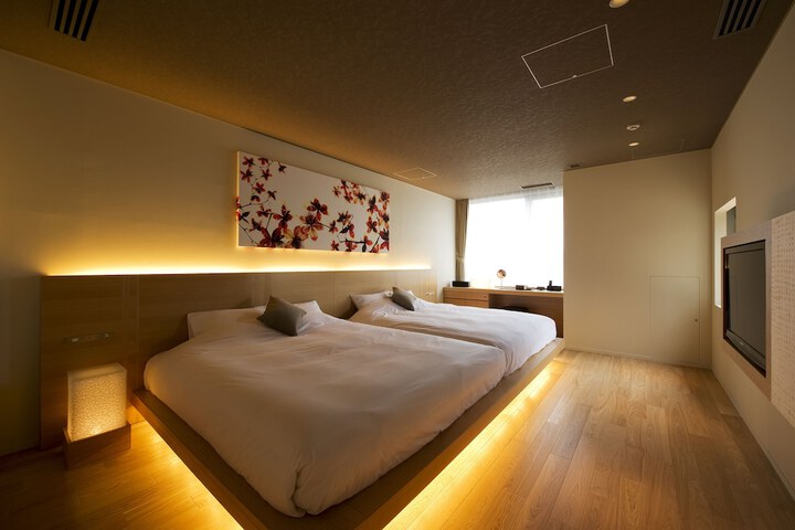 Room 13 of 86