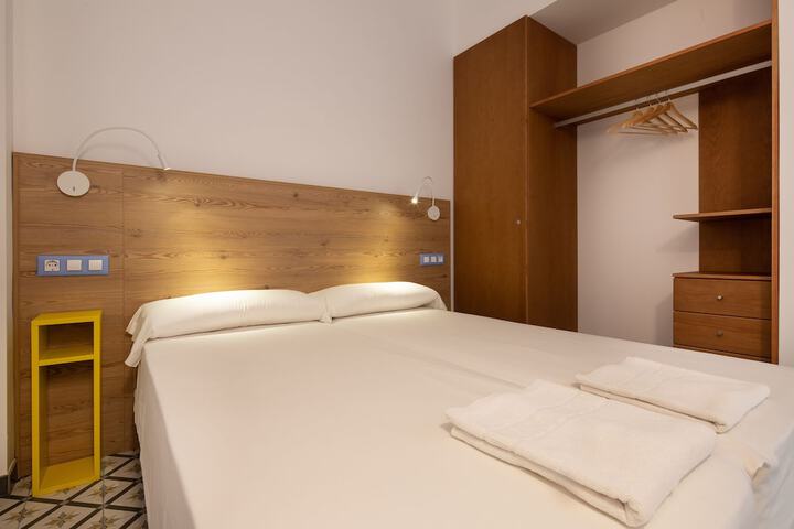 Room 4 of 47