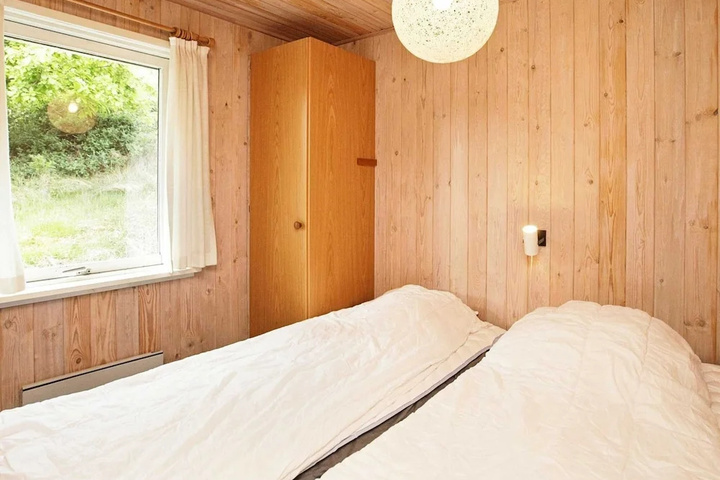 Room 3 of 9