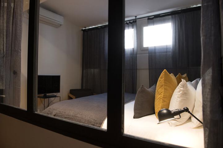 Room 85 of 780