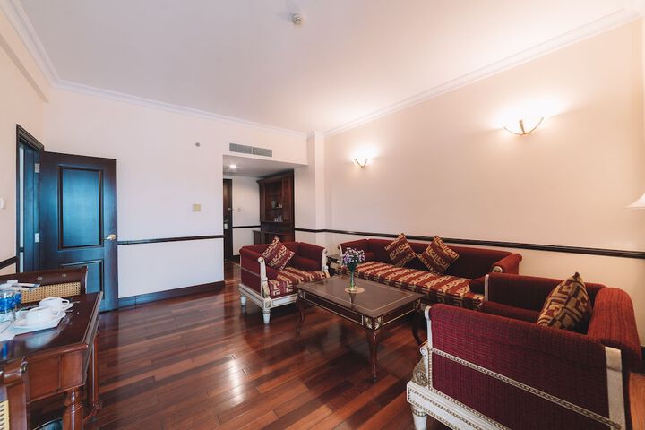 Room 9 of 45