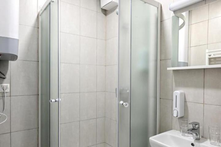 General 8 of 40