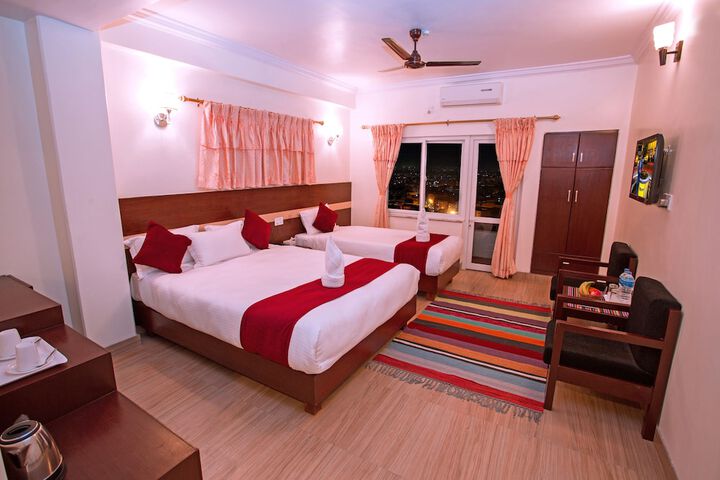 Room 9 of 27