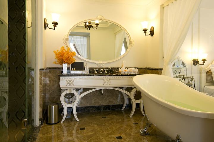 Clean Restrooms