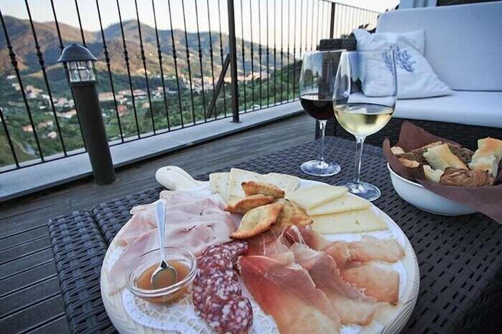 Dining 58 of 70