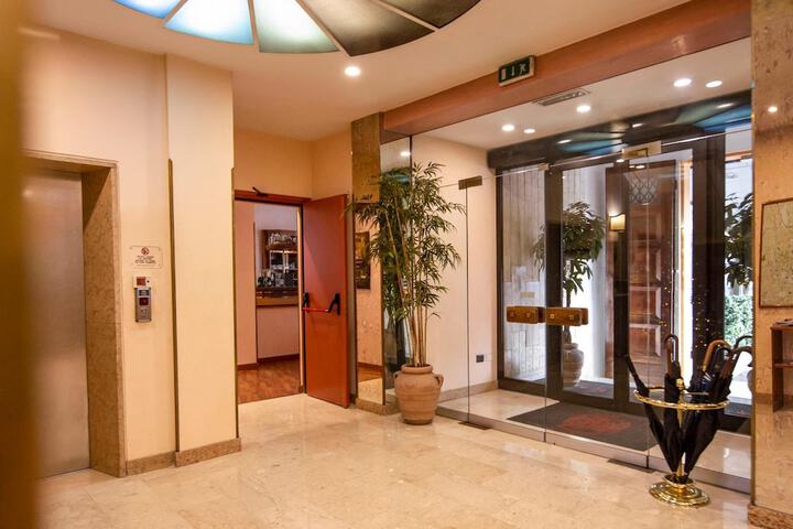 Hotel Interior 3 of 73