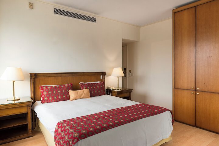 Room 14 of 34