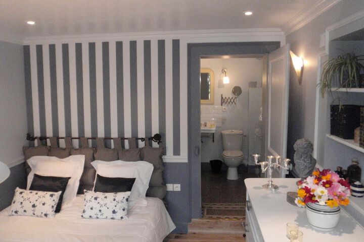 Room 17 of 54