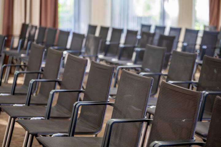 Meeting 103 of 179