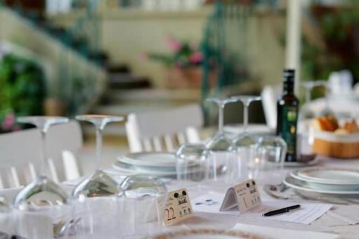 Dining Photos