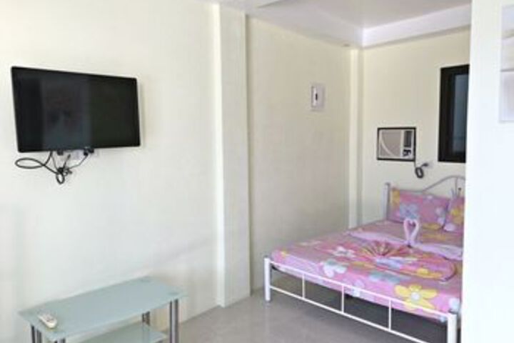 Room 13 of 22