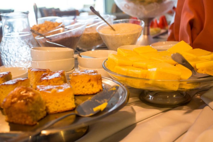 Breakfast/Coffee Service 70 of 93