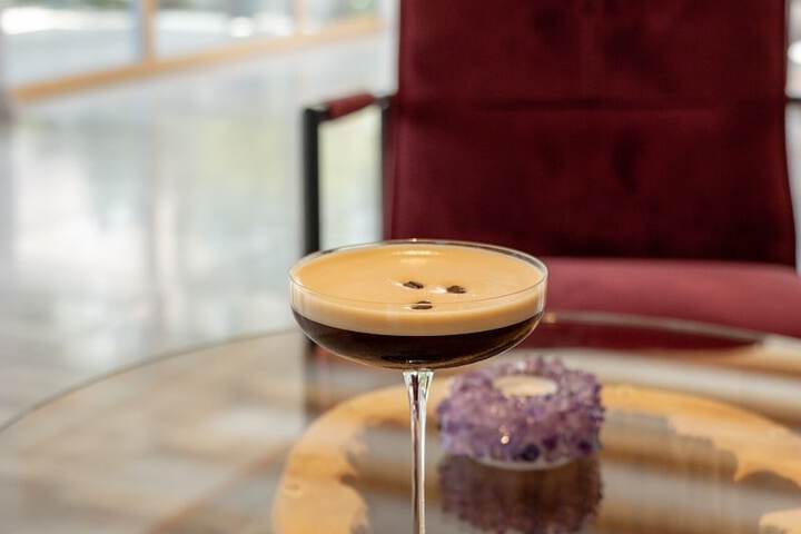 Lounge 117 of 137